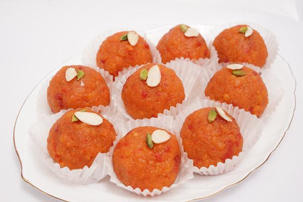 DHAKA SWEETS LADDU